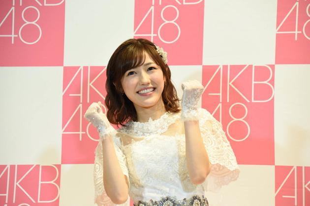 渡边麻友举行毕业公演 回顾AKB11年称选择无悔