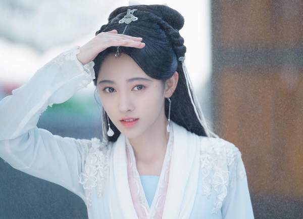 飞速打脸!《新白娘子传奇》剧方发声 否认鞠婧祎耍大牌