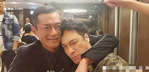 吴镇宇躺在古天乐怀里小鸟依人 粉丝:“你们都是靓仔!”