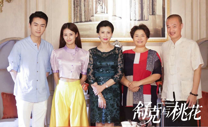 陈炜《舒克与桃花》热播 霸总辣妈尽显双面魅力