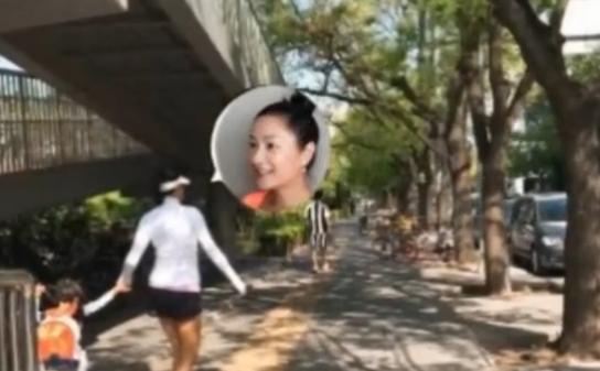 47岁瞿颖送男友女儿上幼儿园 牵手同行相处融洽