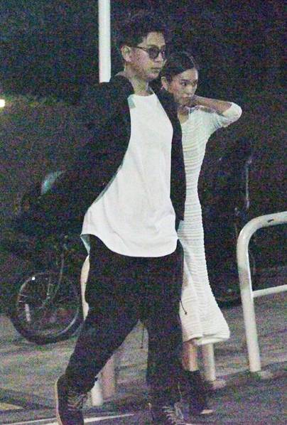 桐谷美玲三浦翔平约会照曝光 亲密携手甜蜜十足