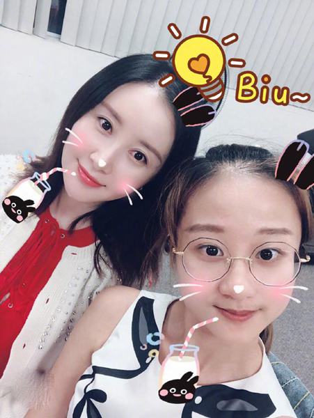 冻龄女神!舒畅与侄女合影调侃自己一直没变样