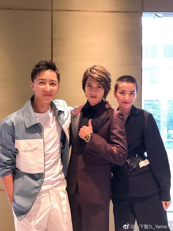 山下智久发文表兴奋 晒与韩庚李媛同框合影