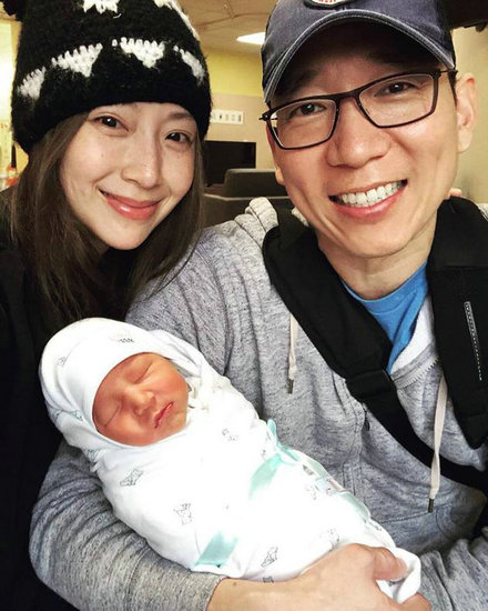 隋棠发文分享生活 一句话引发猜测:怀四胎了?